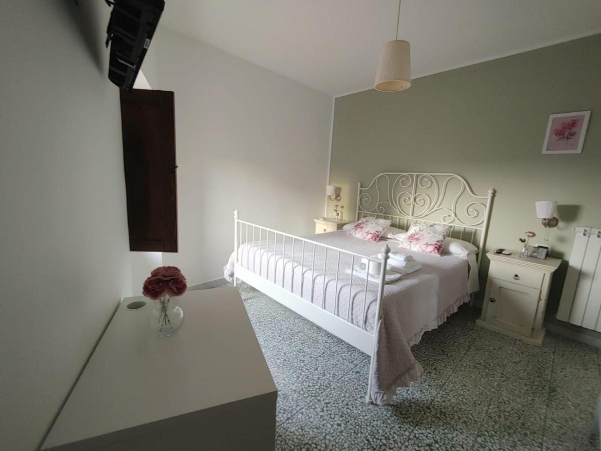 Borgo Sciugolo Bed and Breakfast Baselice Exteriör bild